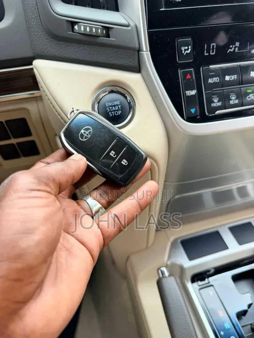 Toyota Land Cruiser 2021 Noir
