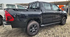 Nouveau Toyota Hilux 2025 Noir