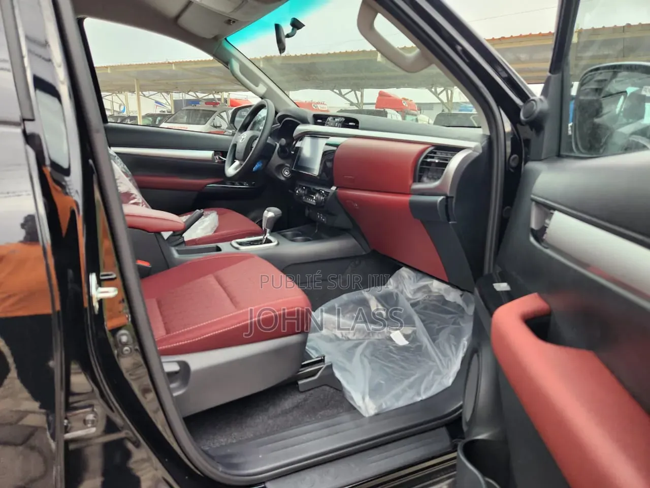 Nouveau Toyota Hilux 2025 Noir