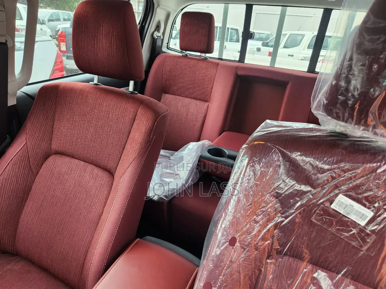 Nouveau Toyota Hilux 2025 Blanc cassé