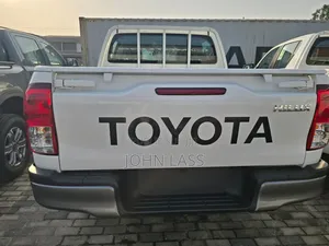 Nouveau Toyota Hilux 2025 Blanc