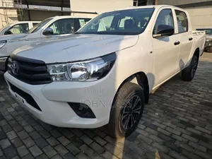 Nouveau Toyota Hilux 2025 Blanc