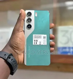 Nouveau Tecno Camon 40 256 GB Vert