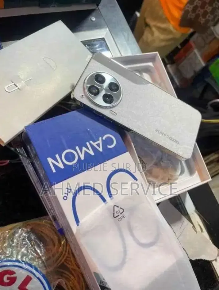 Nouveau Tecno Camon 30 256 GB Blanc