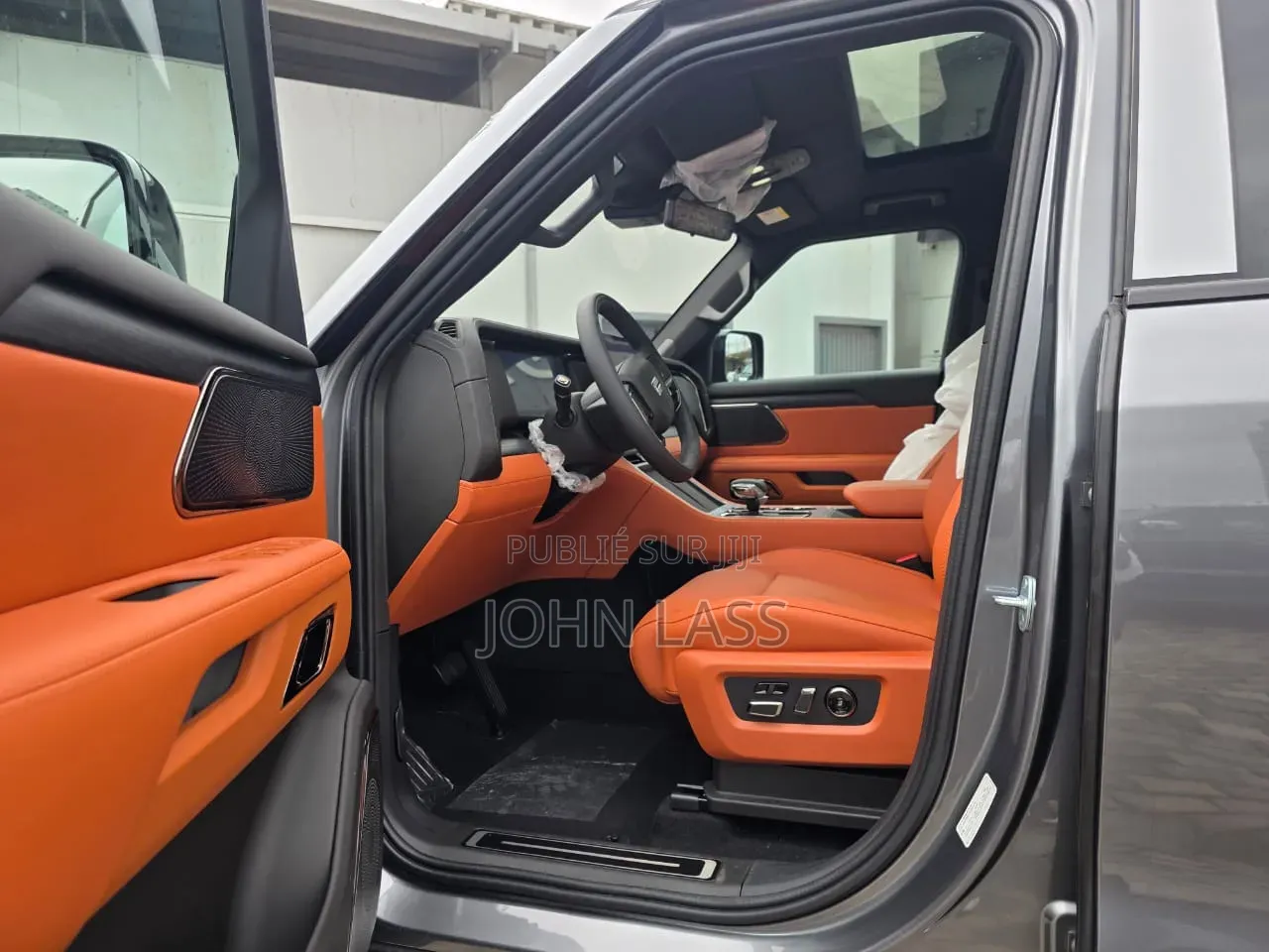Nouveau Roewe D5X 2026 Noir