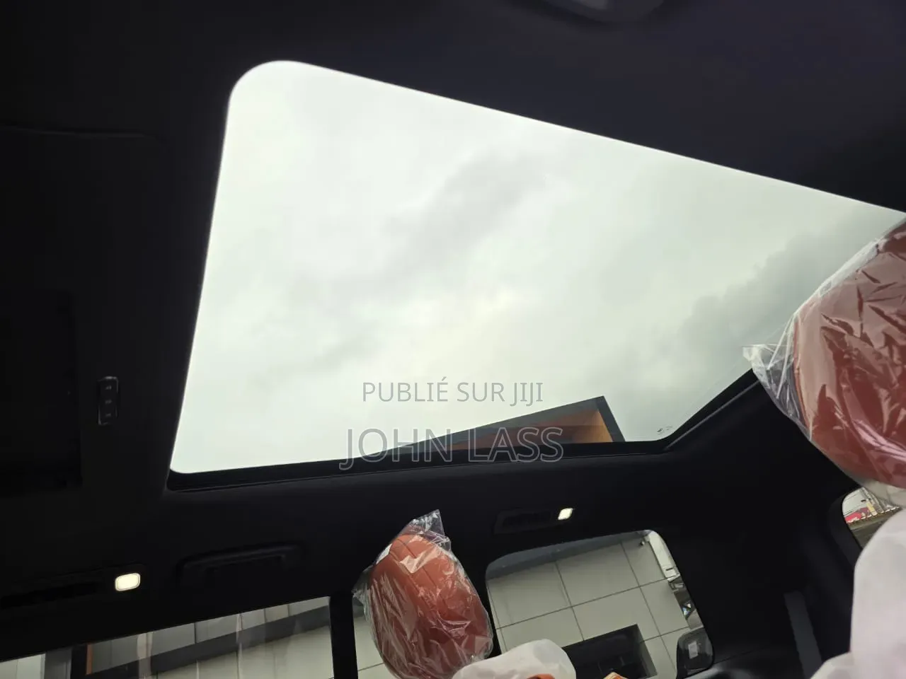 Nouveau Roewe D5X 2026 Noir