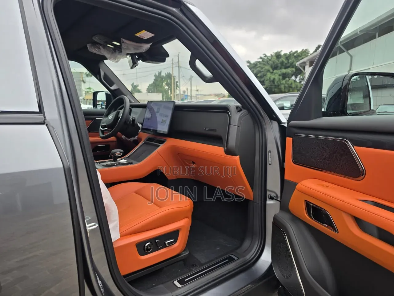 Nouveau Roewe D5X 2026 Noir
