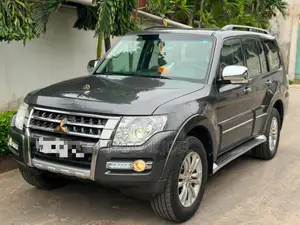 Mitsubishi Pajero V80 3.8 V6 GLS 2020 Autre