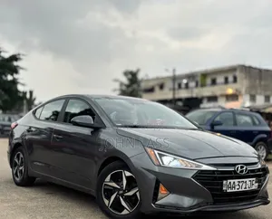 Hyundai Elantra 2020 Gris