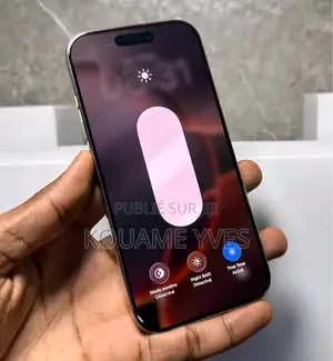 Nouveau Apple iPhone 16 Pro 512 GB Doré