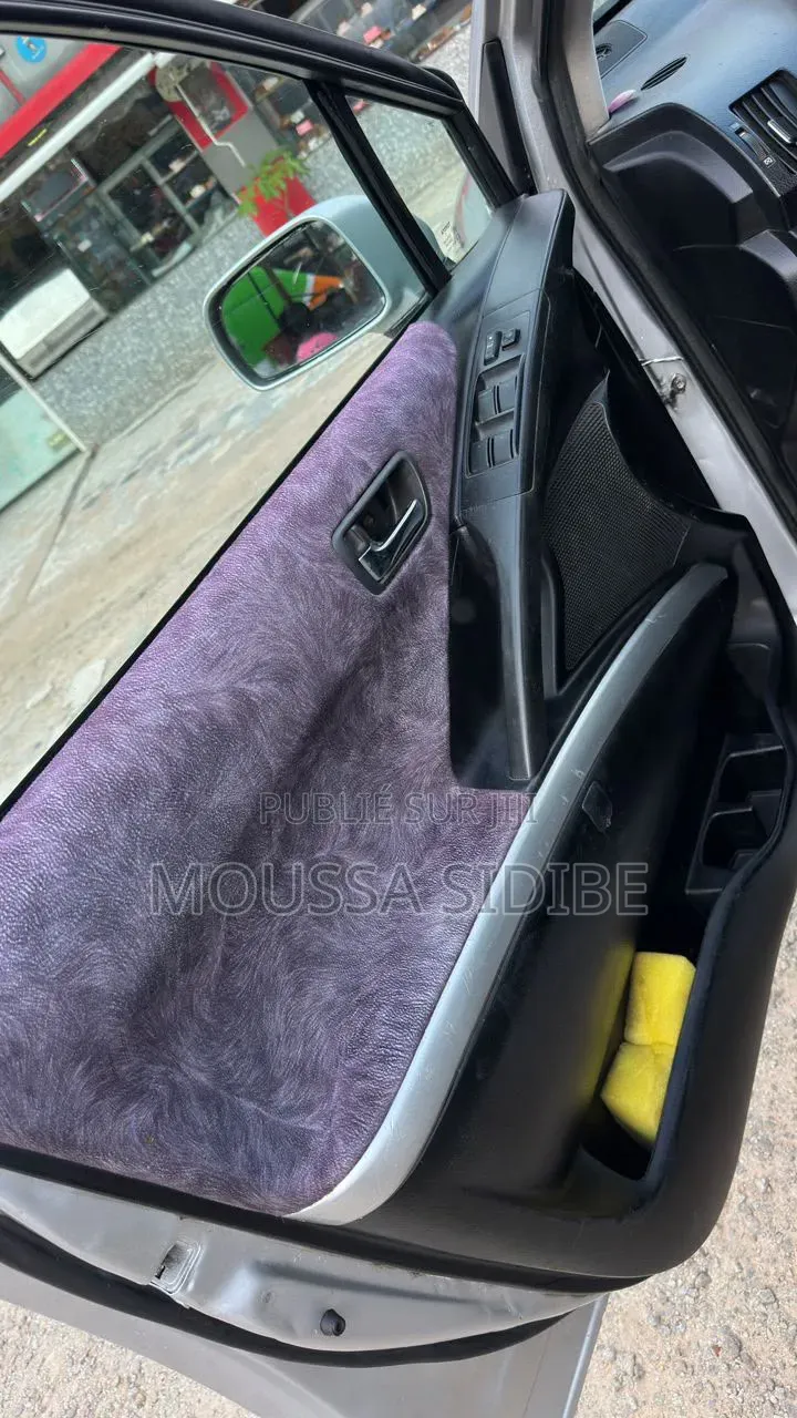 Toyota Corolla Verso 2005 Gris
