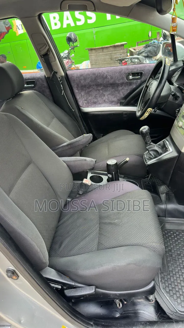 Toyota Corolla Verso 2005 Gris