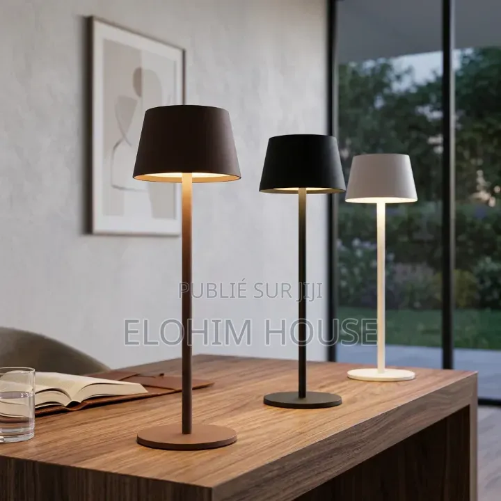 Lampe LED De Table Moderne (Rechargeable)