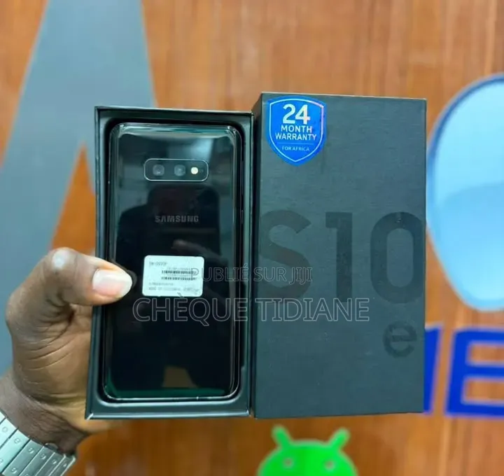 Nouveau Samsung Galaxy S10e 128 GB Noir