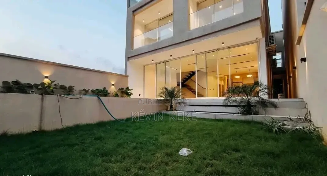 6chbre Duplex dans Grâces Immobilier, Bingerville à Vendre