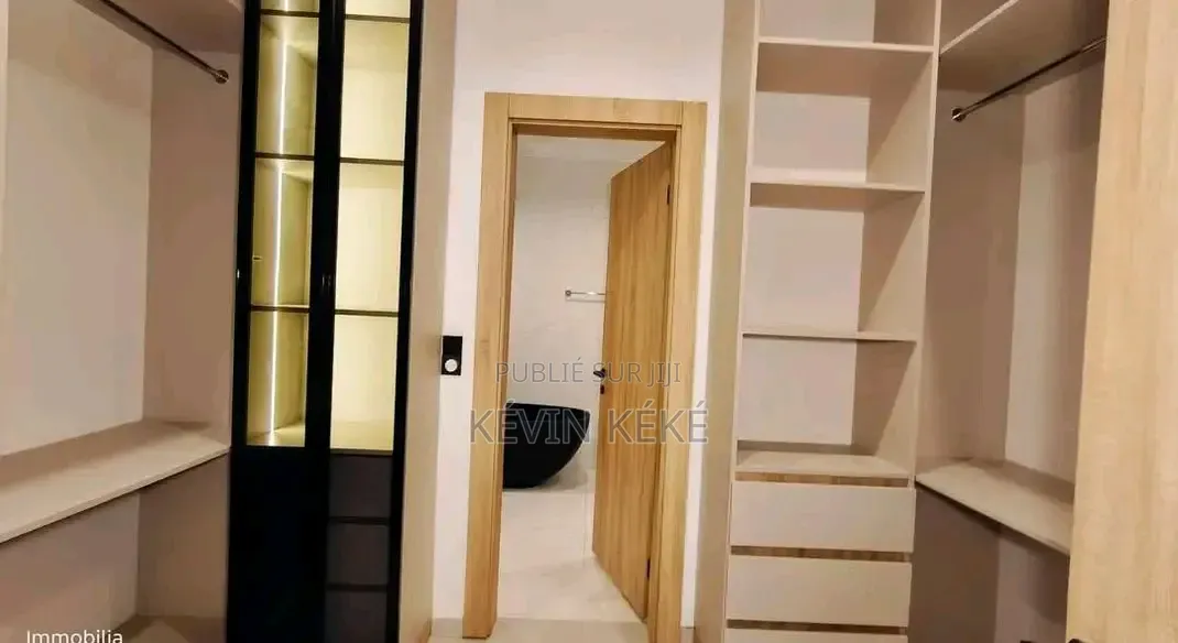 6chbre Duplex dans Grâces Immobilier, Bingerville à Vendre