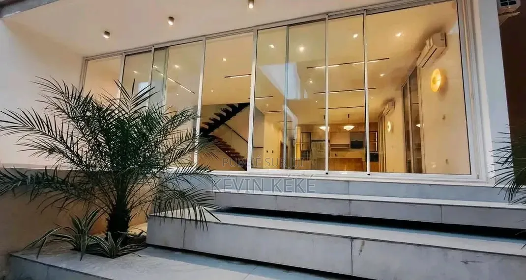 6chbre Duplex dans Grâces Immobilier, Bingerville à Vendre