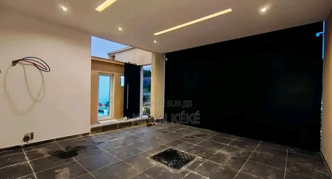 6chbre Duplex dans Grâces Immobilier, Bingerville à Vendre