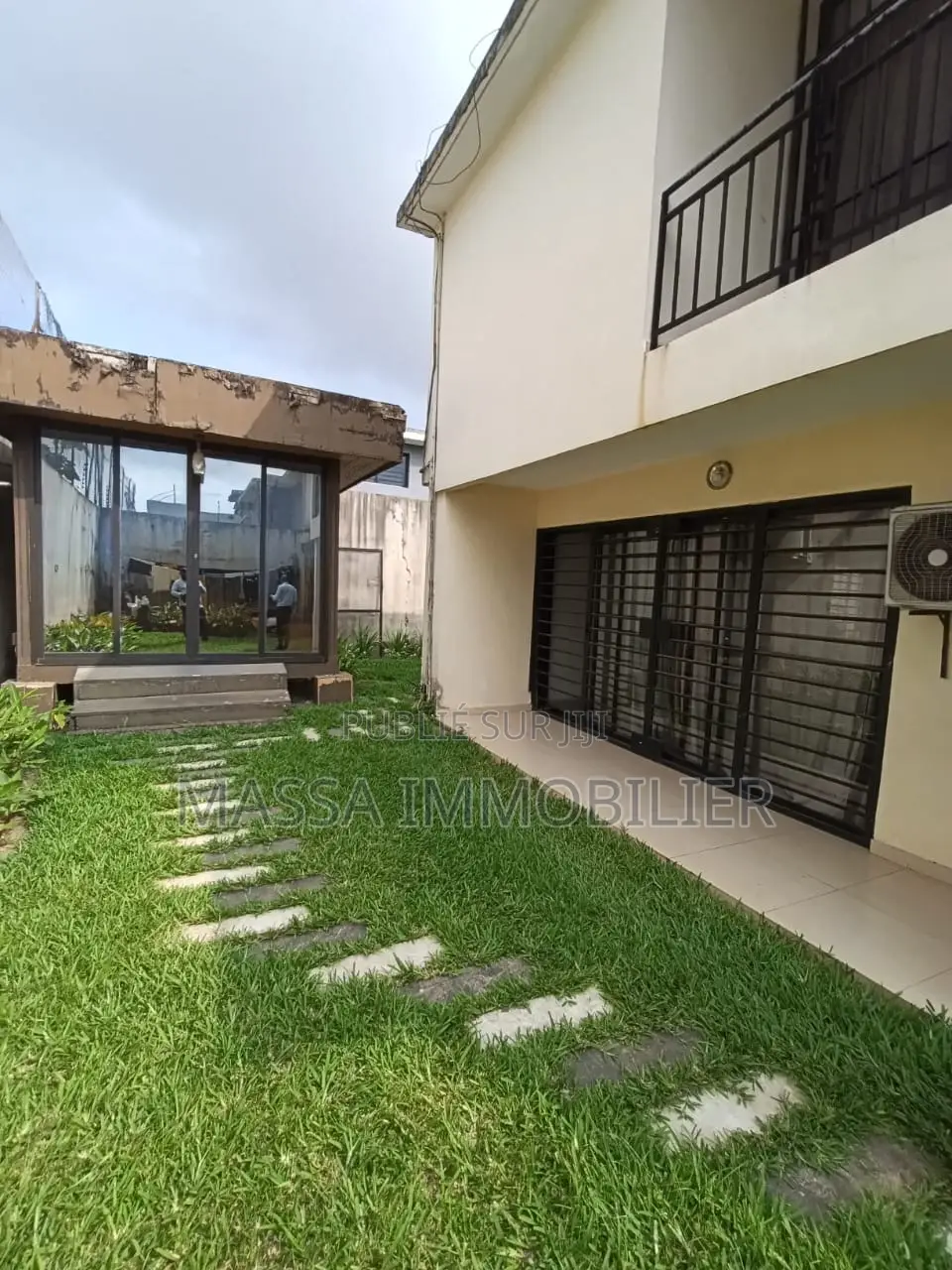 4chbre Duplex dans Massa Immobilier, Cocody à Vendre
