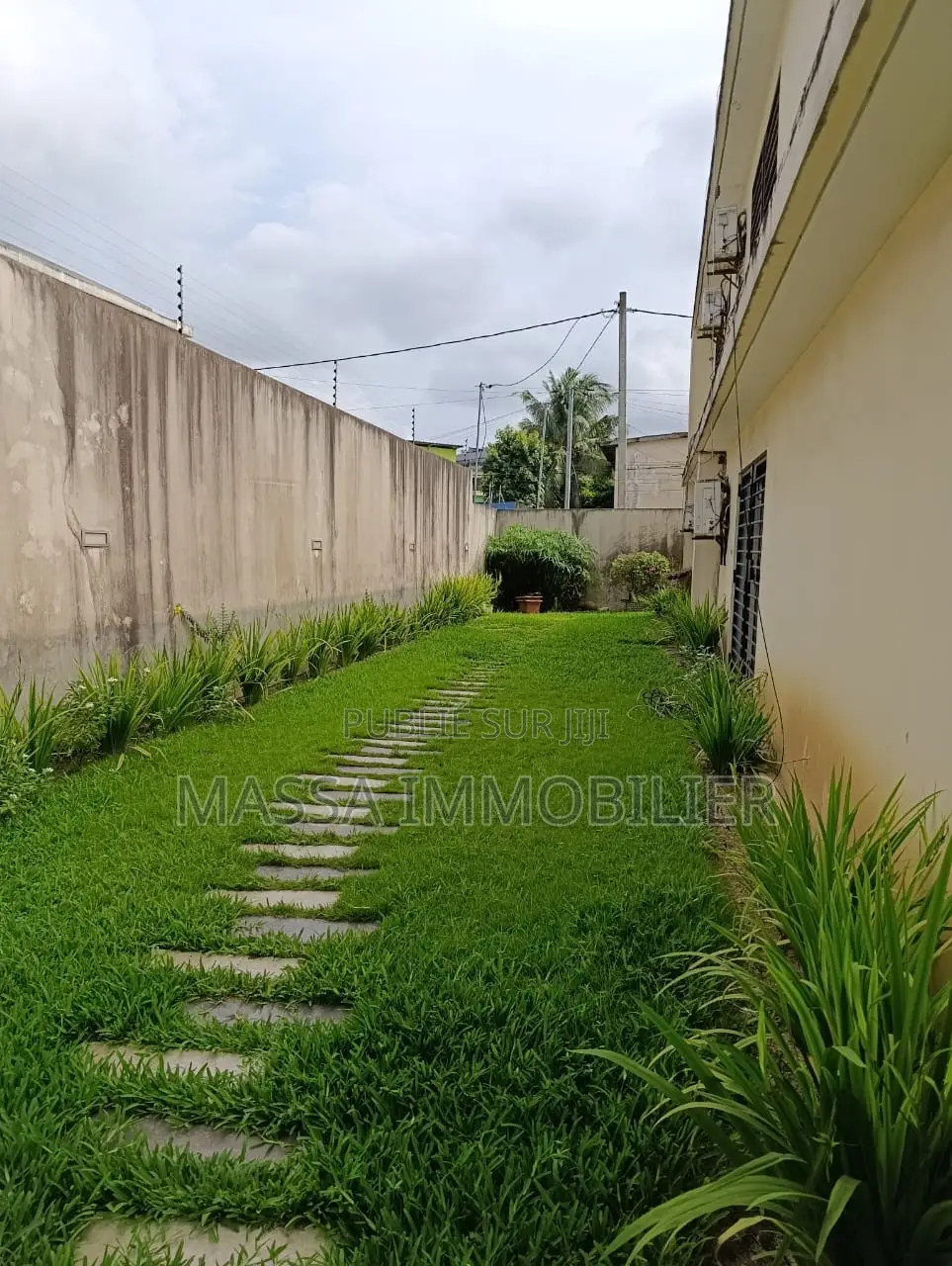 4chbre Duplex dans Massa Immobilier, Cocody à Vendre