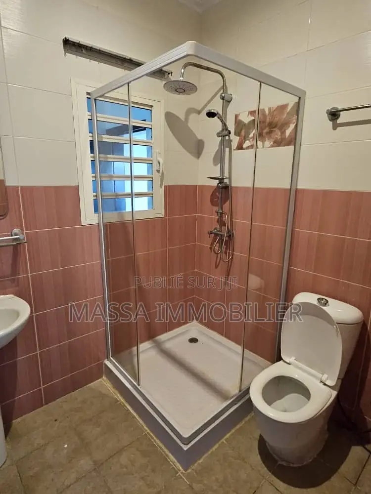 4chbre Duplex dans Massa Immobilier, Cocody à Vendre