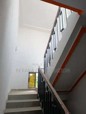 3chbre Duplex dans Beraka Corporation, Cocody à Vendre