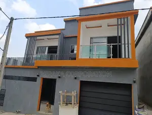 3chbre Duplex dans Beraka Corporation, Cocody à Vendre