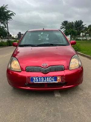 Toyota Yaris 1.5 2000 Rouge