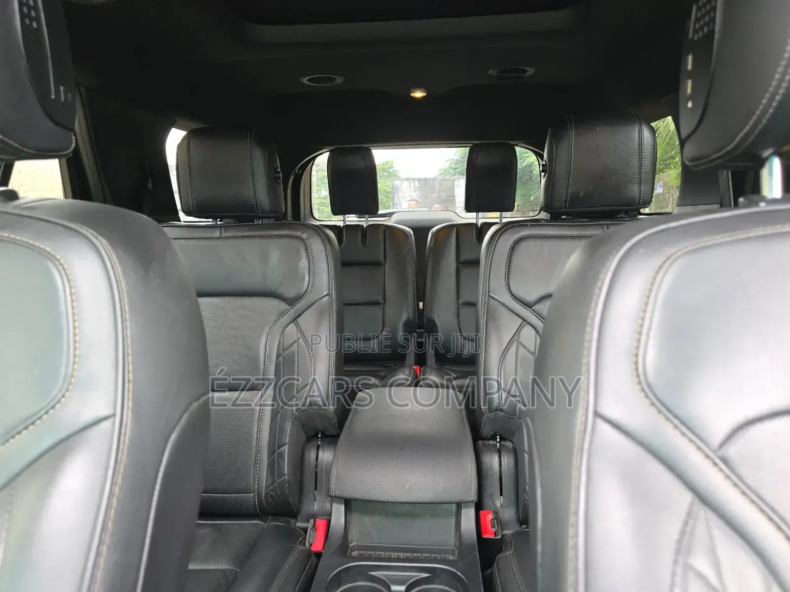 Ford Explorer Base 4dr FWD (3.5L 6cyl 6A) 2017 Gris