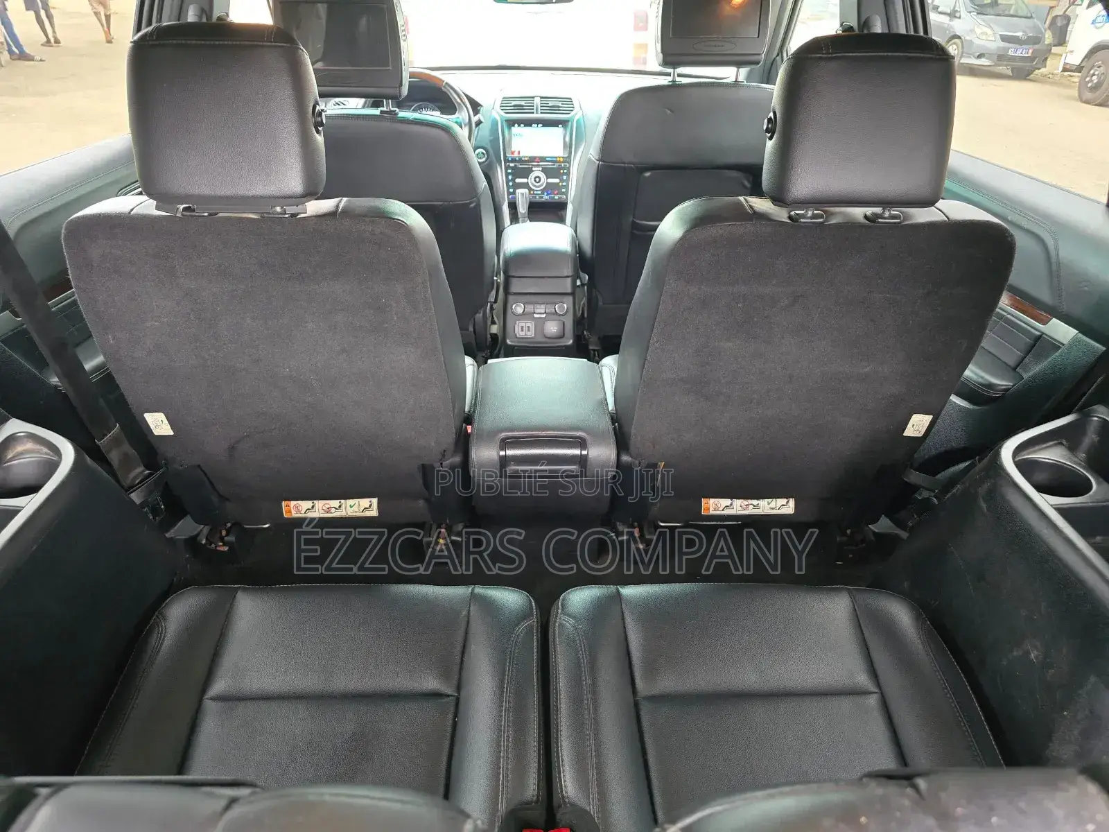 Ford Explorer Base 4dr FWD (3.5L 6cyl 6A) 2017 Gris