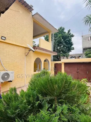 5chbre Duplex dans Deux Plateaux à Vendre