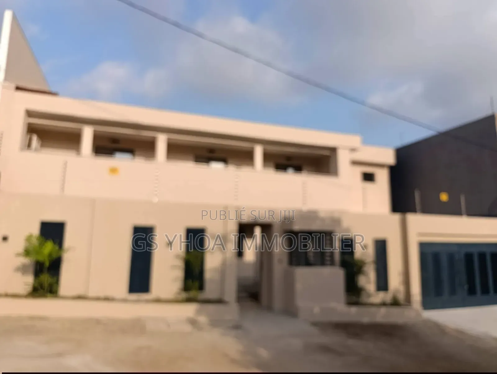 5chbre Villa dans Cocody à Vendre