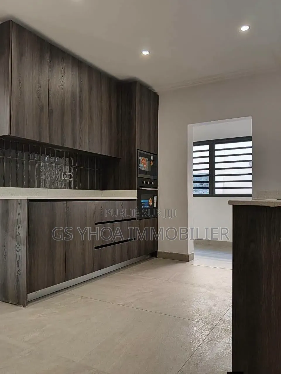 5chbre Villa dans Cocody à Vendre
