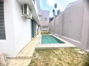 4chbre Duplex dans Location, Cocody à Louer