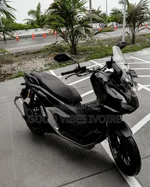 Nouveau Yamaha NMAX 155 2025 Blanc