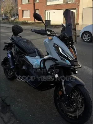 Nouveau Aprilia AS 2026 Blanc