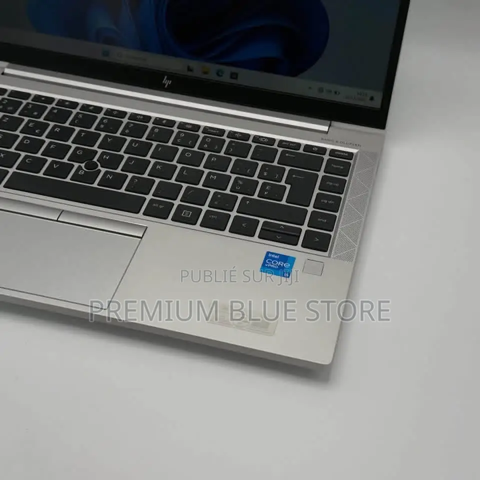 Nouveau HP EliteBook 840 G8 16GB Intel Core i5 SSD 512GB
