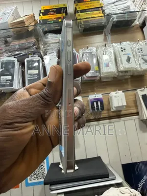 Apple iPhone 16 Pro Max 256 GB Argenté