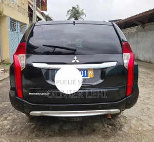 Mitsubishi Montero Sport 2020 Noir