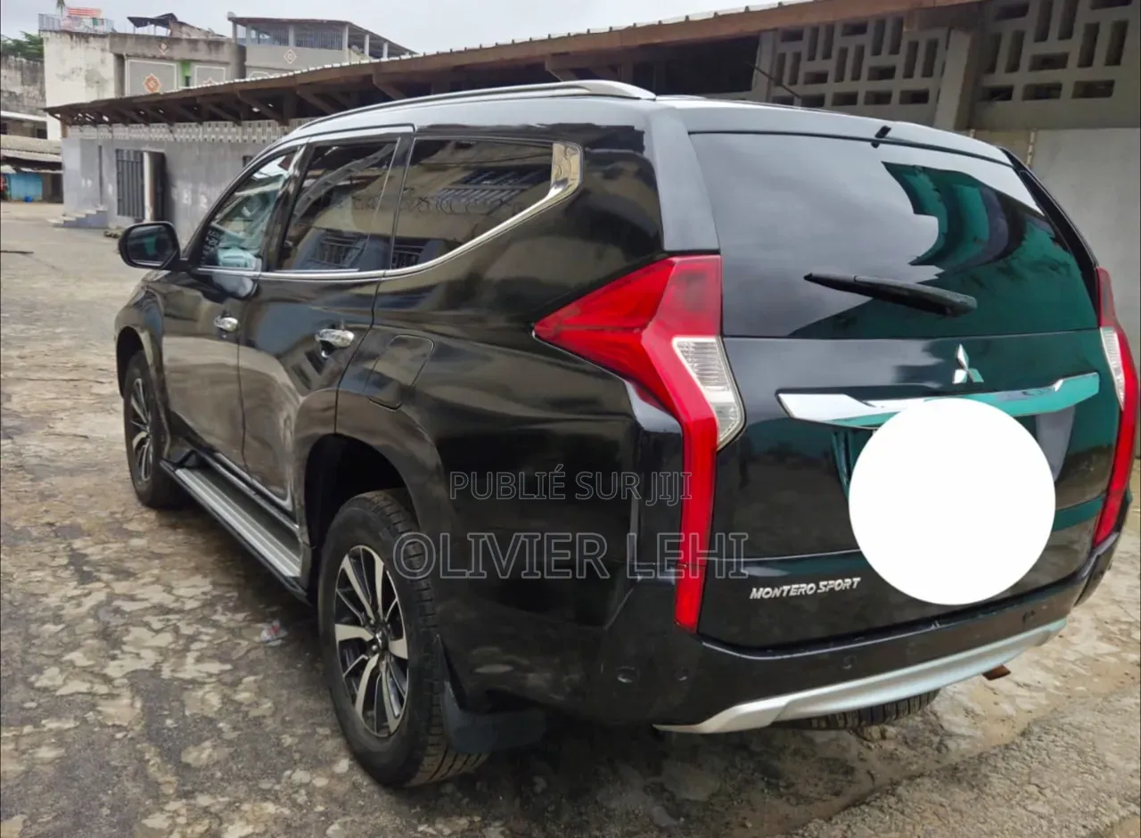 Mitsubishi Montero Sport 2020 Noir