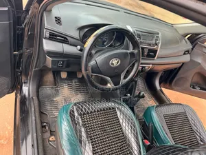 Toyota Yaris 2017 Noir