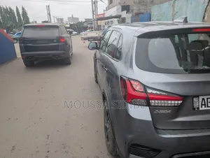 Mitsubishi ASX 2022 Gris