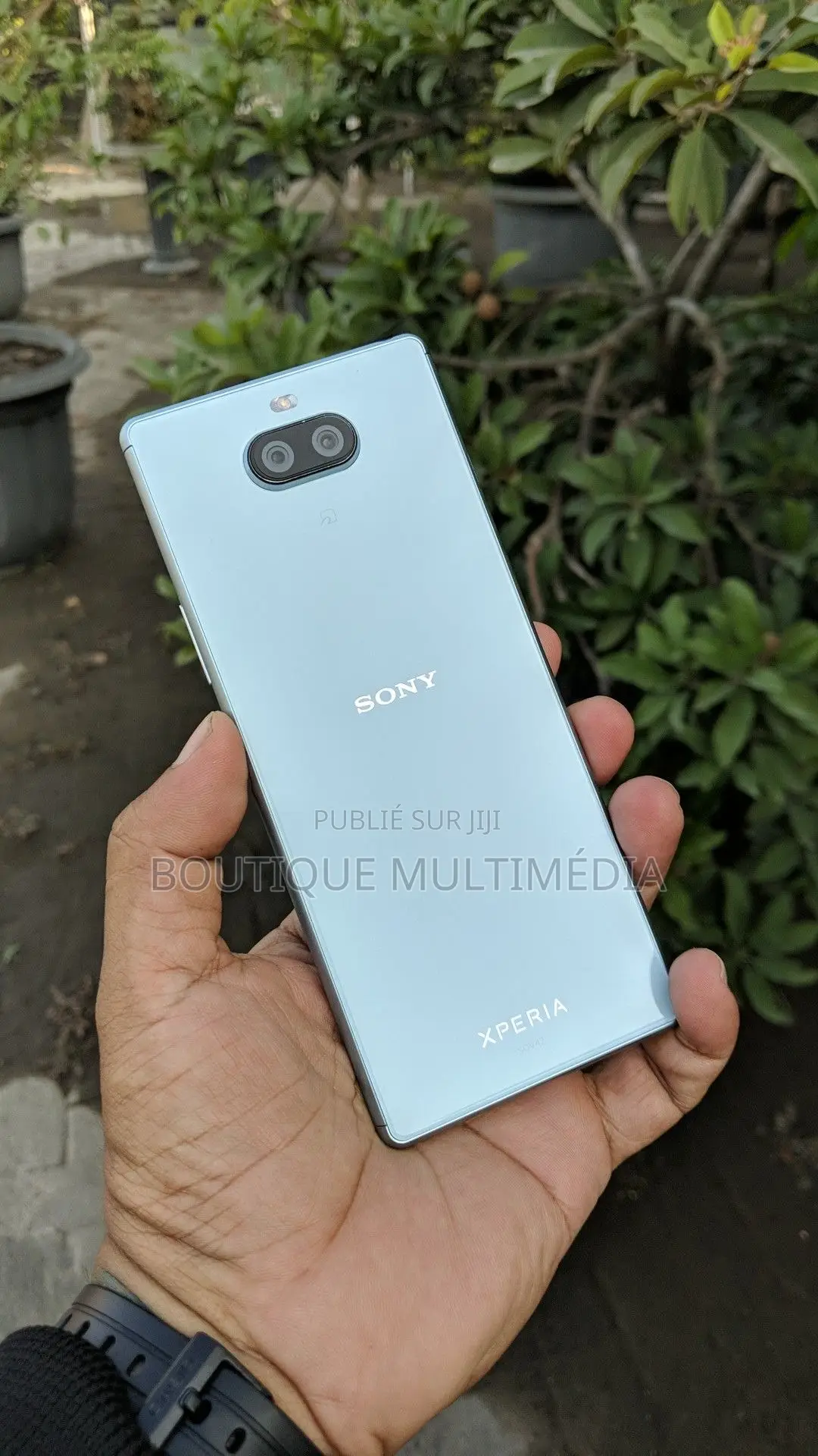 Nouveau Sony Xperia 8 SOV42 128 GB Autre