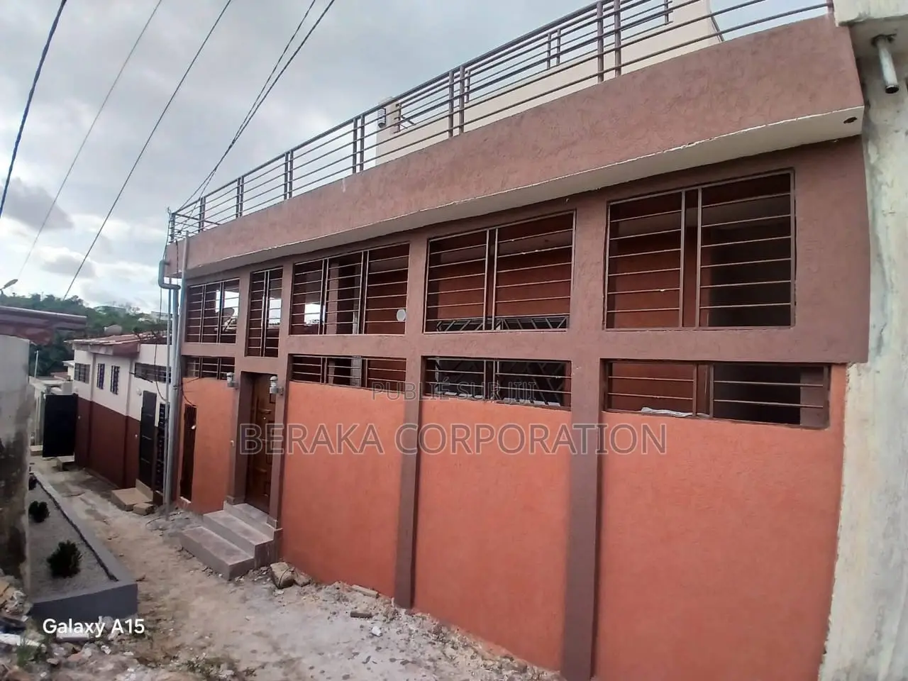 3chbre Villa dans Beraka Corporation, Bingerville à Vendre