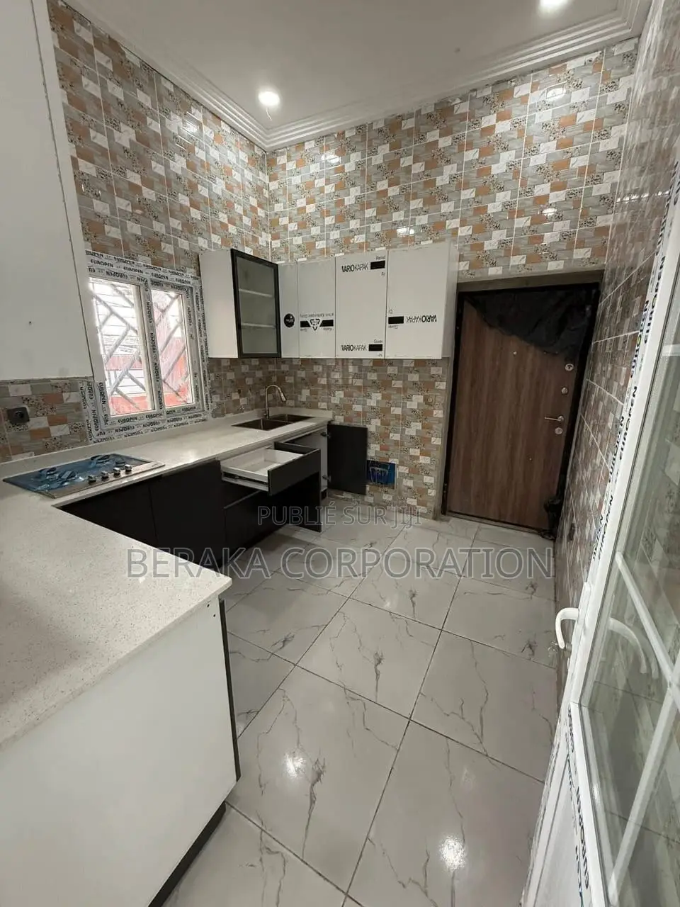 3chbre Villa dans Beraka Corporation, Bingerville à Vendre