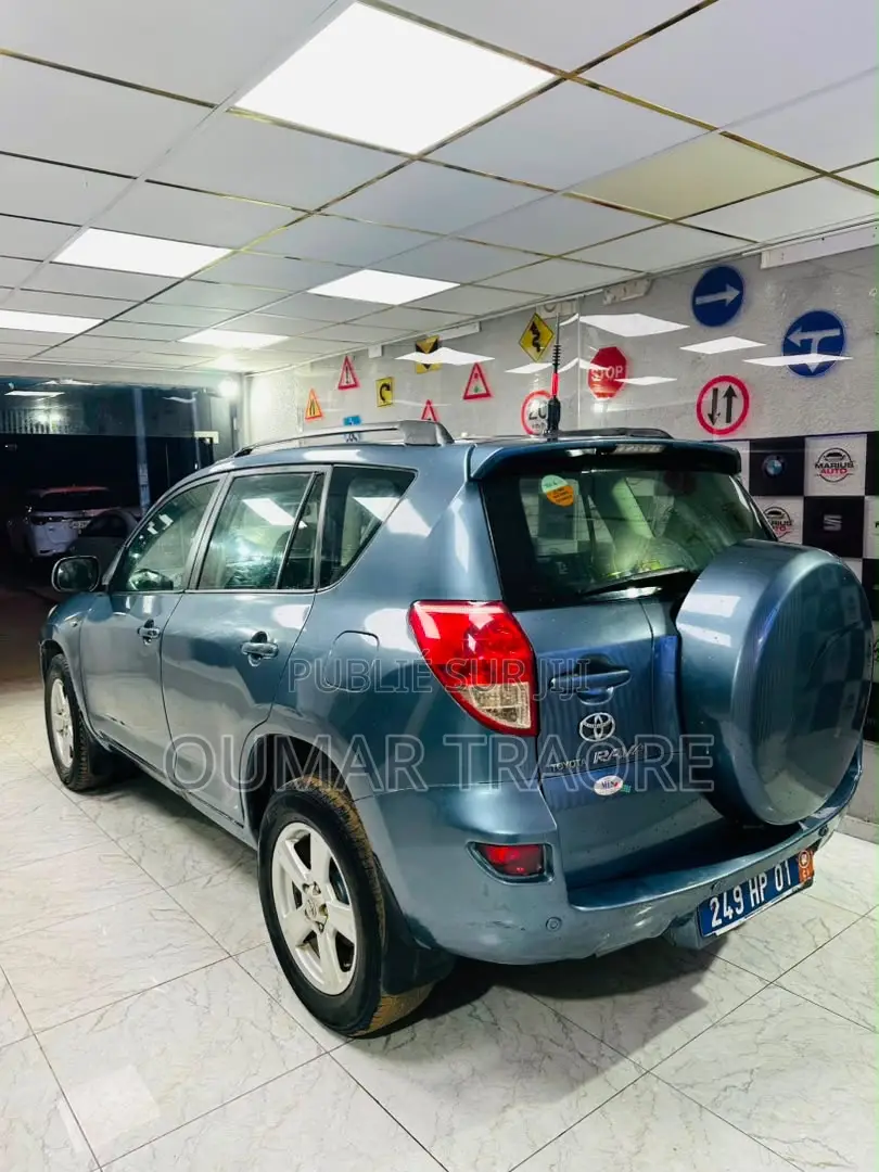 Toyota RAV4 2006 Bleu