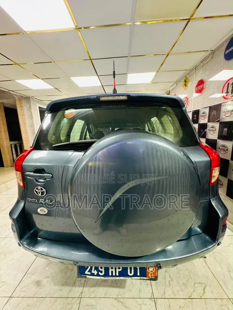 Toyota RAV4 2006 Bleu