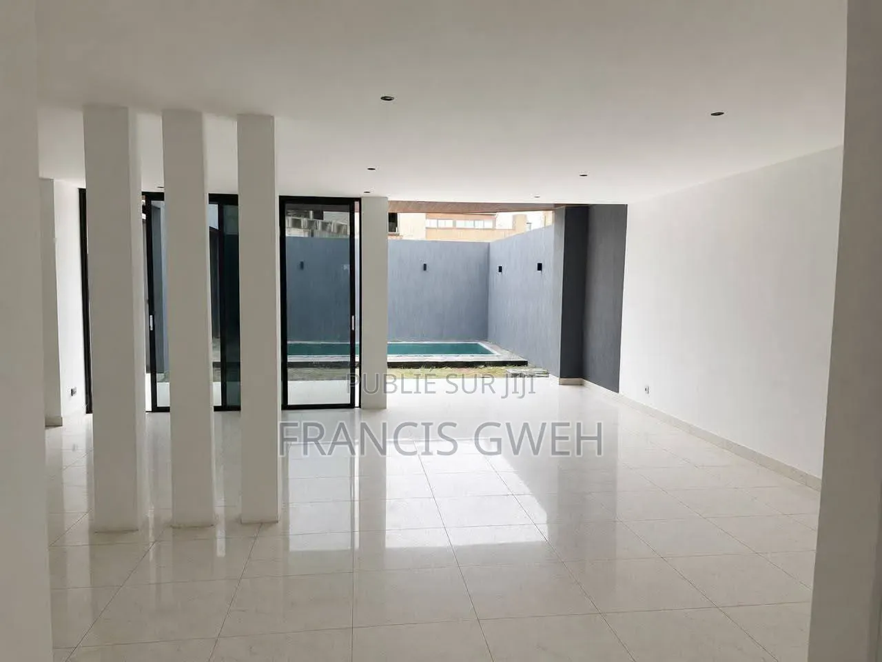 4chbre Duplex dans Francis Gweh, Cocody à Vendre