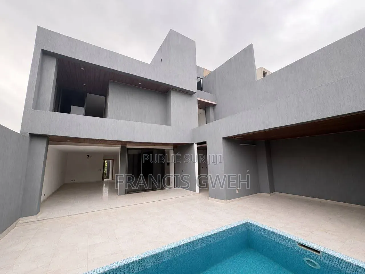 4chbre Duplex dans Francis Gweh, Cocody à Vendre
