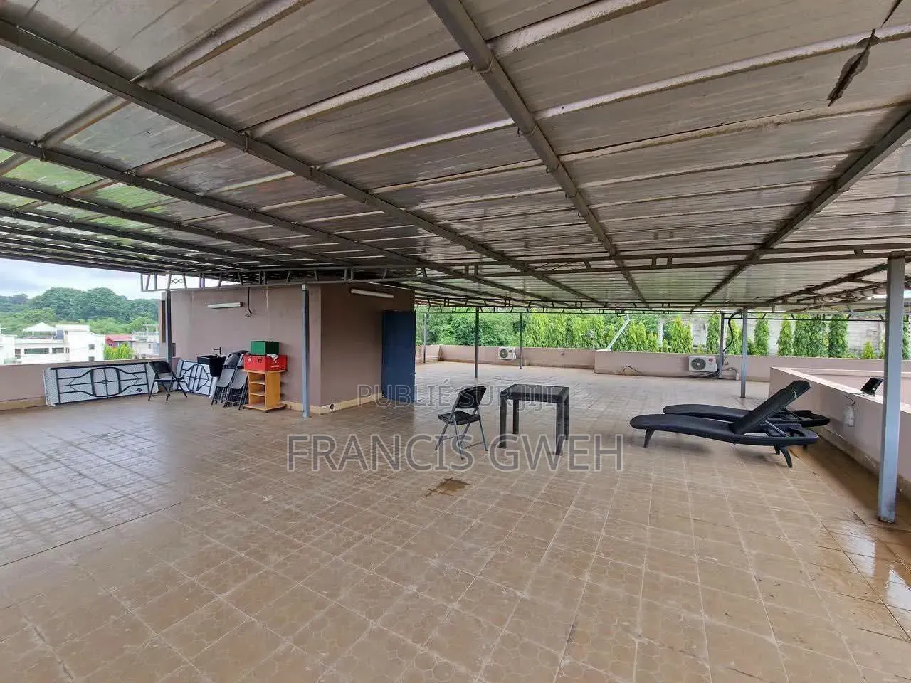 5chbre Duplex dans Francis Gweh, Cocody à Vendre